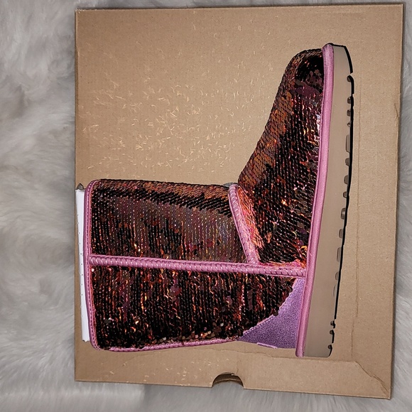 UGG CLASSIC SHORT SEQUIN PINK BOOTS - Picture 2 of 7